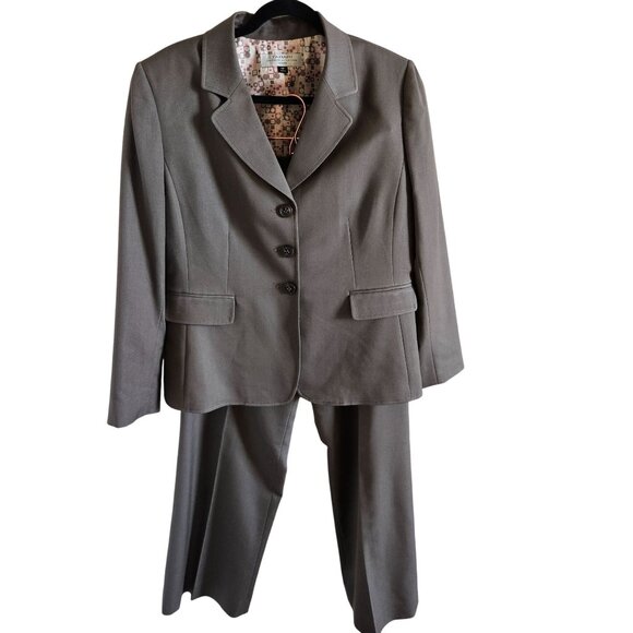 TAHARI Arthur S. Levine Woman SZ 14P Khaki Brown Suit Fully Lined Office Classic - Picture 1 of 15